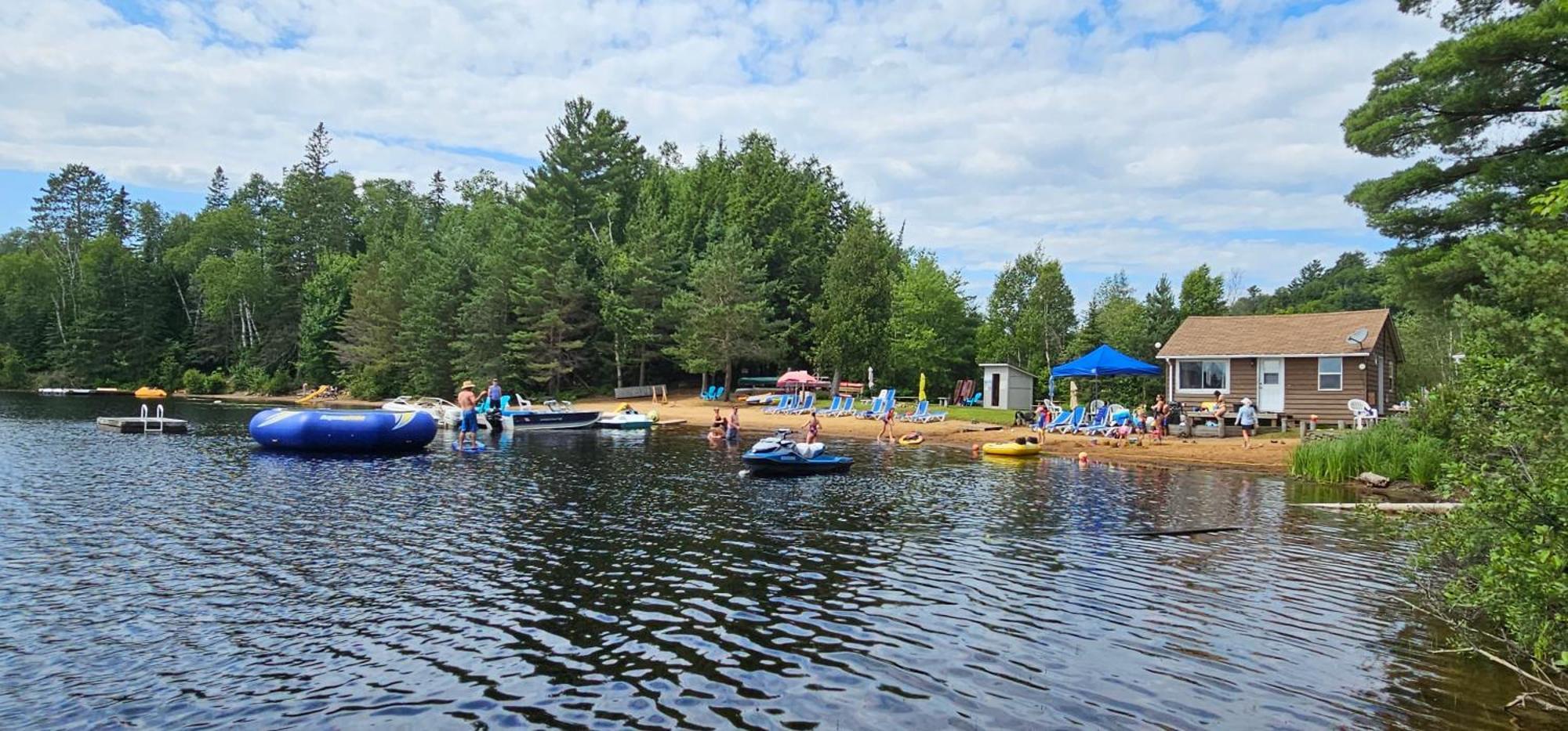 Parkway And Trading Post Resort