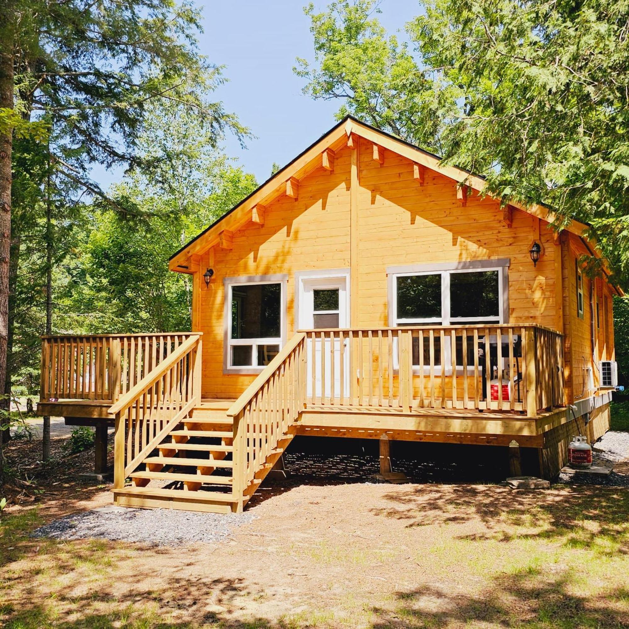Parkway And Trading Post Resort 2*